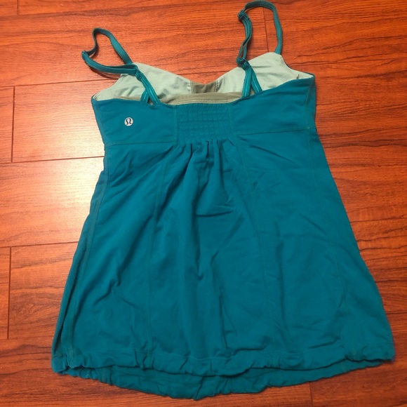 Lululemon top - Picture 4 of 5